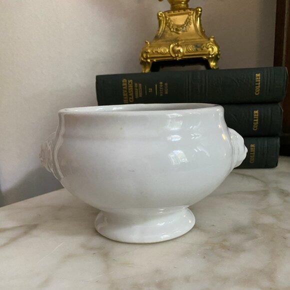 Vintage Cordon Bleu White Lion Head Porcelain Soup Bowl French - Picture 2 of 4